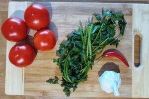 składniki na sos arrabbiata