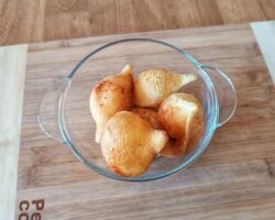 Smażony makaron conchiglioni z papryką i oregano