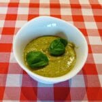 Makaron strozzapreti z pesto bazyliowym, ricottą i rzodkiewką