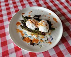 Jajka w koszulce po włosku