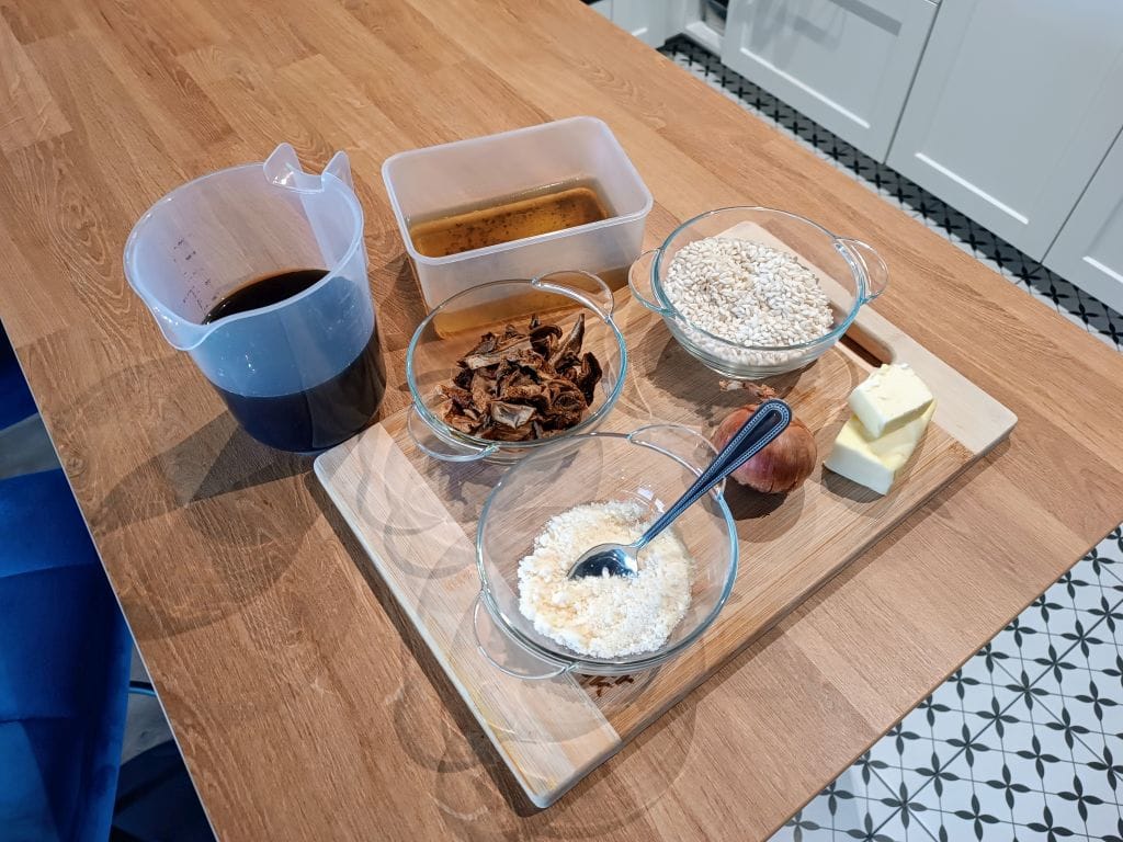 składniki na risotto z grzybami