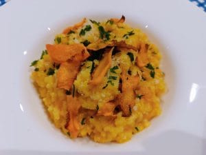 dyniowe risotto z chipsami z dyni